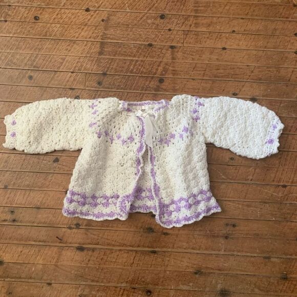 Handmade purple and cream crochet baby 0-6 cardigan - Picture 1 of 3